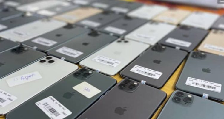 Pakistan witnesses record surge in import of cellphones